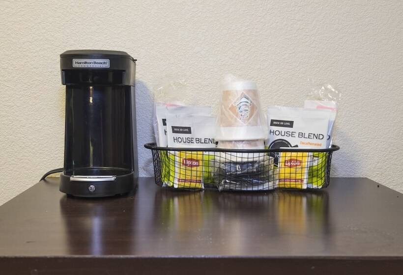 فندق Red Roof Inn Plus+ Columbus Downtown   Convention Center