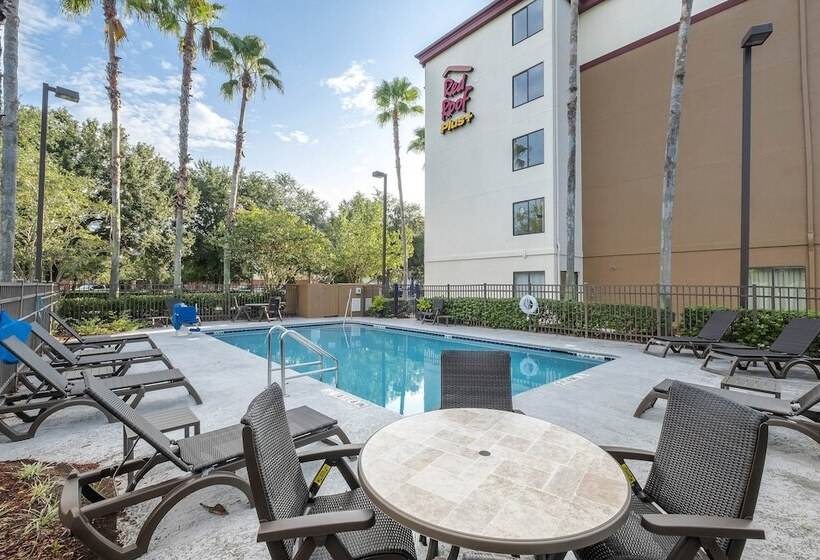 فندق Red Roof Inn Plus+ Jacksonville – Southpoint