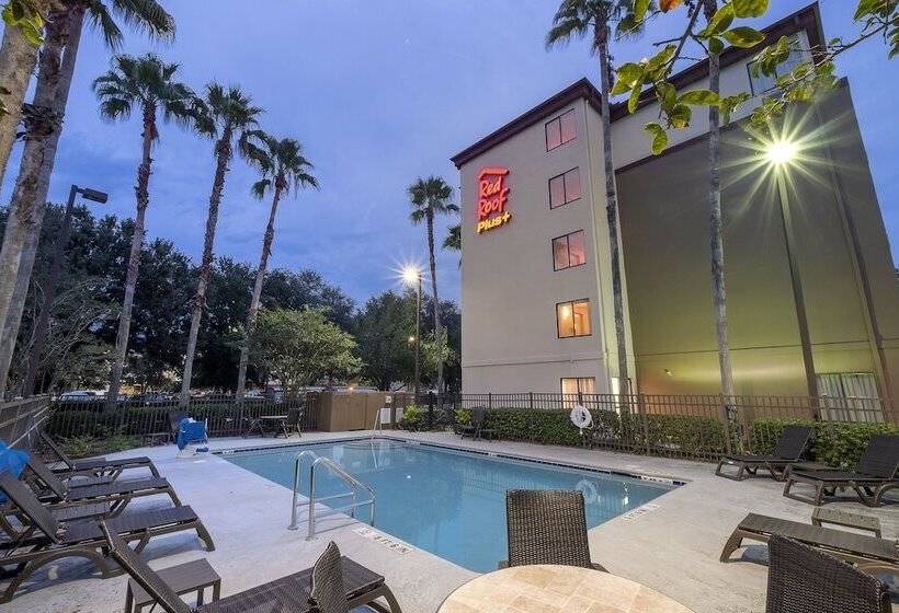 فندق Red Roof Inn Plus+ Jacksonville – Southpoint