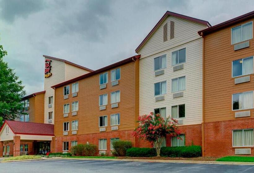 هتل Red Roof Inn Plus Raleigh Downtown Ncsu Conv Center