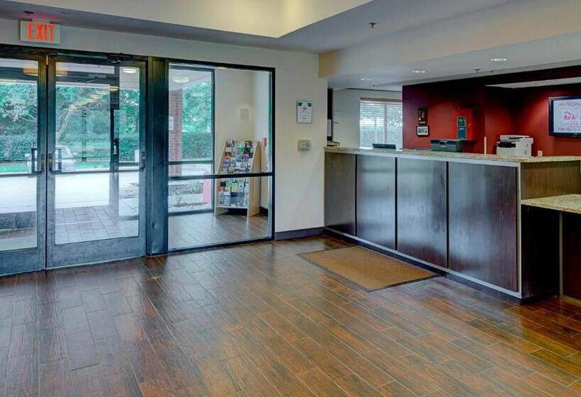 هتل Red Roof Inn Plus Raleigh Downtown Ncsu Conv Center