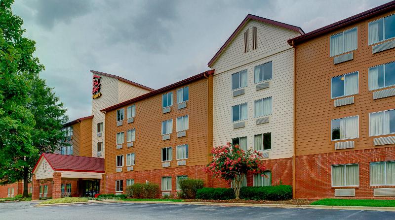 هتل Red Roof Inn Plus Raleigh Downtown Ncsu Conv Center