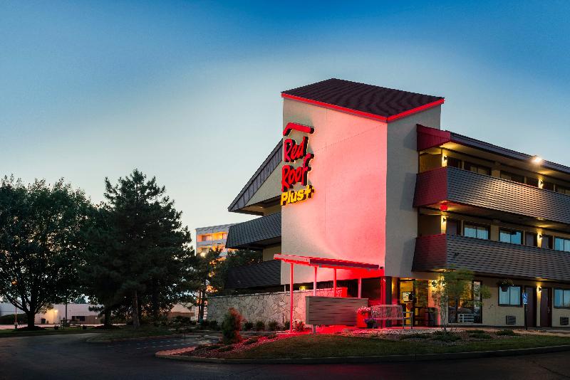 هتل Red Roof Inn Plus+ St Louis   Forest Park/ Hampton Ave