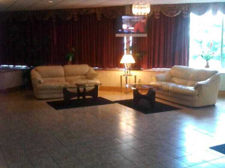 فندق Regency Inn Richmond