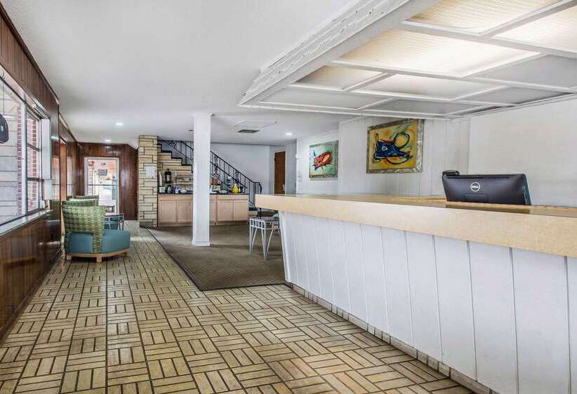 هتل Rodeway Inn & Suites Winter Haven Chain Of Lakes