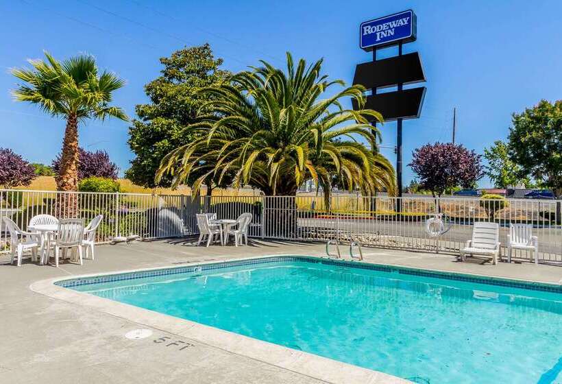 ホテル Rodeway Inn Wine Country