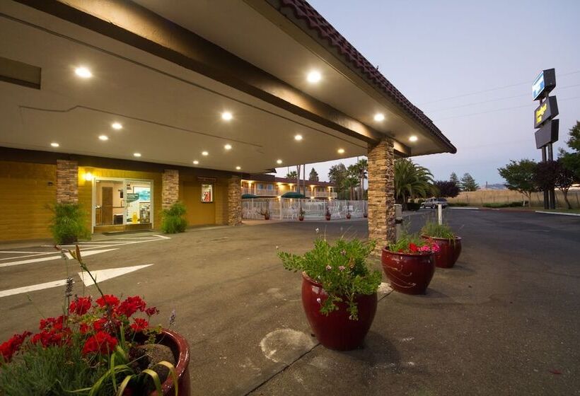 ホテル Rodeway Inn Wine Country