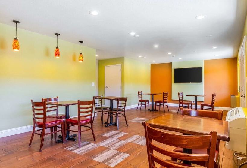 ホテル Rodeway Inn Wine Country