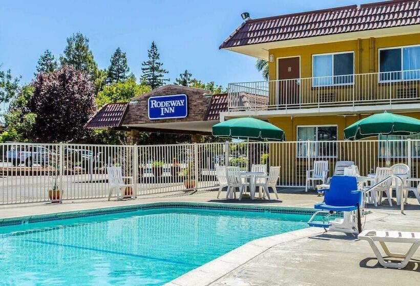 호텔 Rodeway Inn Wine Country