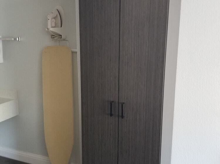 ホテル Studio 6 Sacramento, Ca   Natomas & Smf Airport