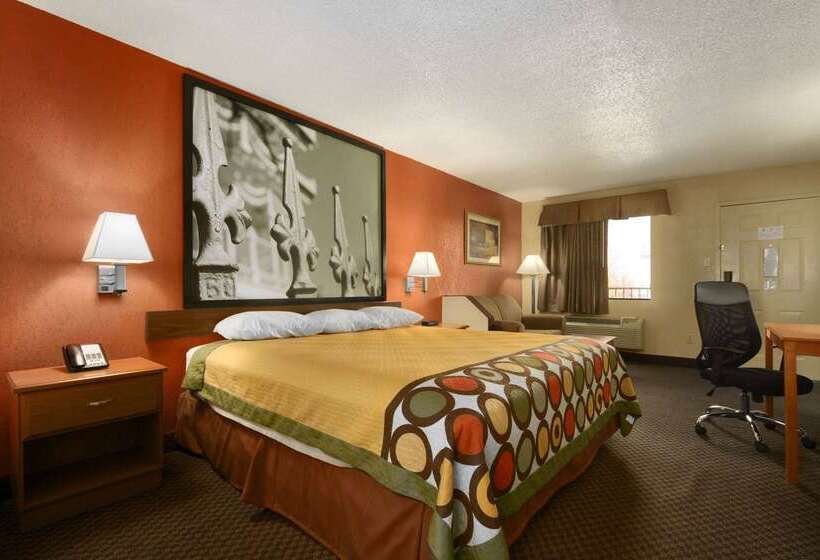 فندق Super 8 By Wyndham Monroe