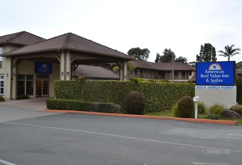 בית מלון כפרי The Miramar Inn