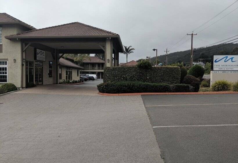 בית מלון כפרי The Miramar Inn