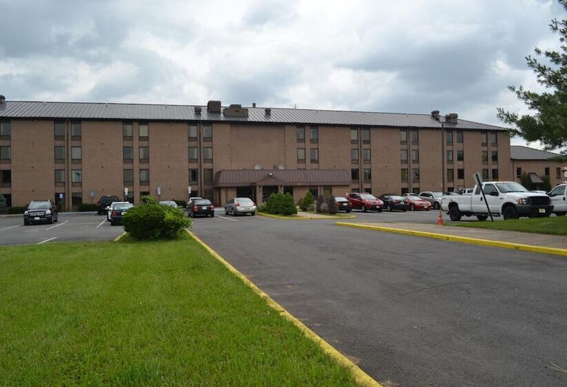 فندق Town Inn & Suites South Plainfieldpiscataway