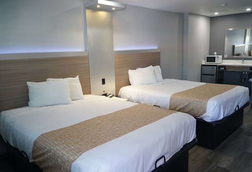 فندق Travelodge By Wyndham Whittier