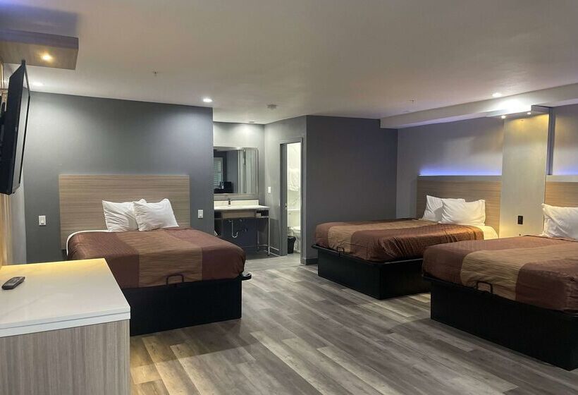 فندق Travelodge By Wyndham Whittier