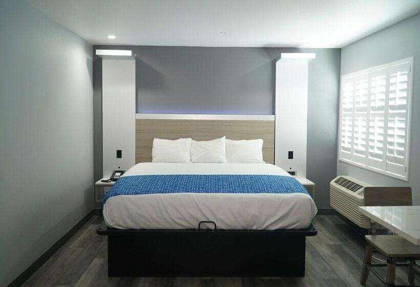 فندق Travelodge By Wyndham Whittier