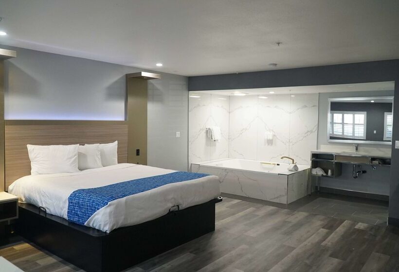 فندق Travelodge By Wyndham Whittier