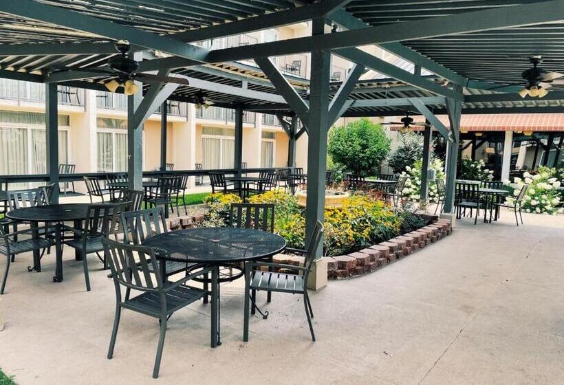 فندق Wyndham Garden Warsaw