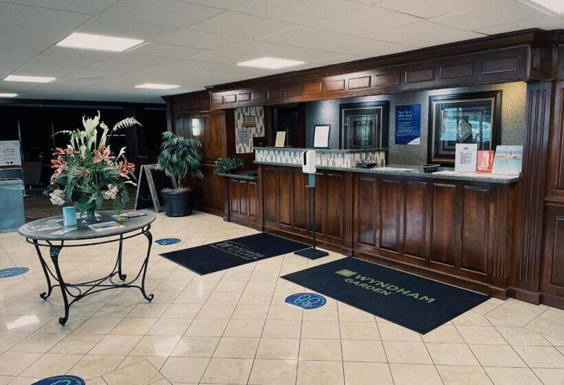 فندق Wyndham Garden Warsaw