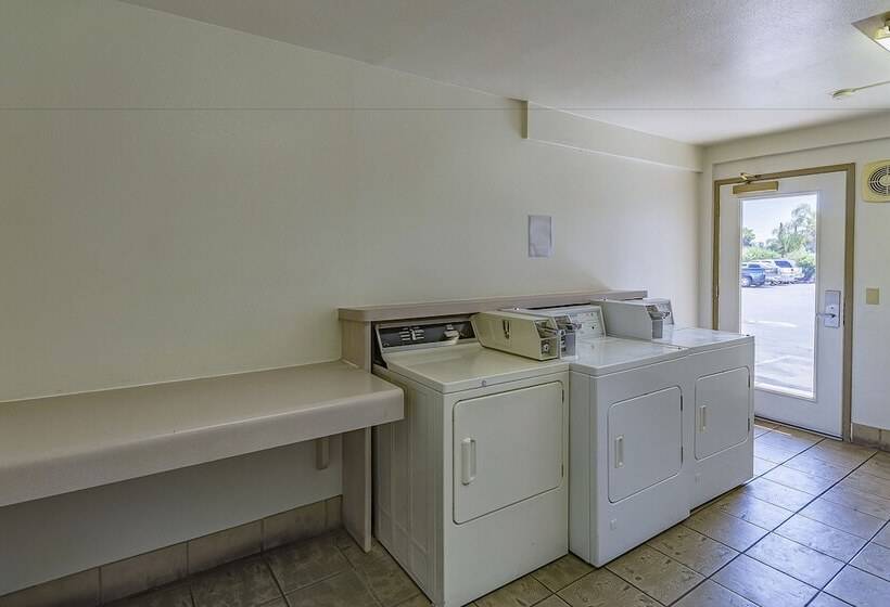 Motel 6 Fresno, Ca   Yosemite Hwy