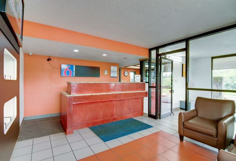 Motel 6 Kansas City, Mo