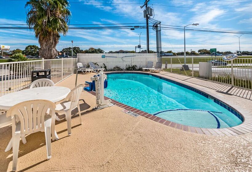 Motel 6 San Marcos, Tx  North