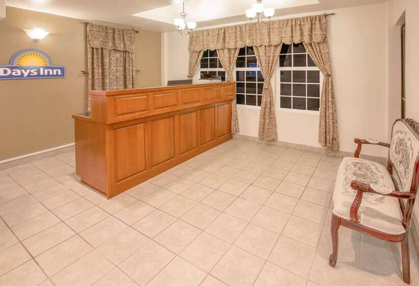 汽车旅馆  Days Inn By Wyndham Eureka Ca