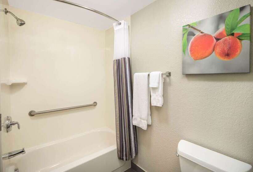 Мотель La Quinta By Wyndham Atlanta Airport North