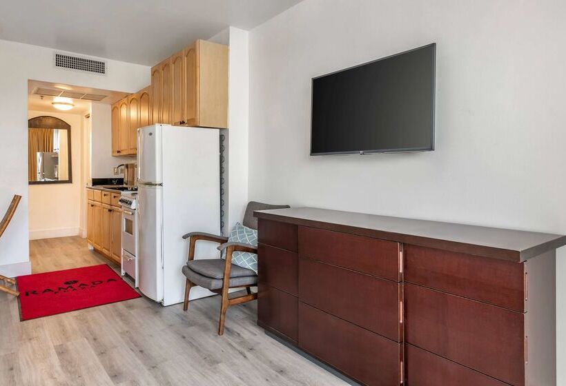 Ramada Plaza By Wyndham Marco Polo Beach Resort