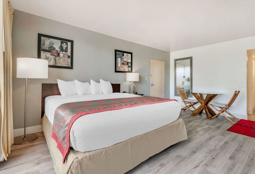 Ramada Plaza By Wyndham Marco Polo Beach Resort