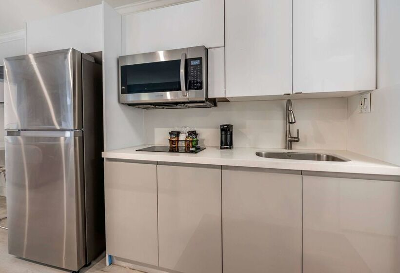 Ramada Plaza By Wyndham Marco Polo Beach Resort