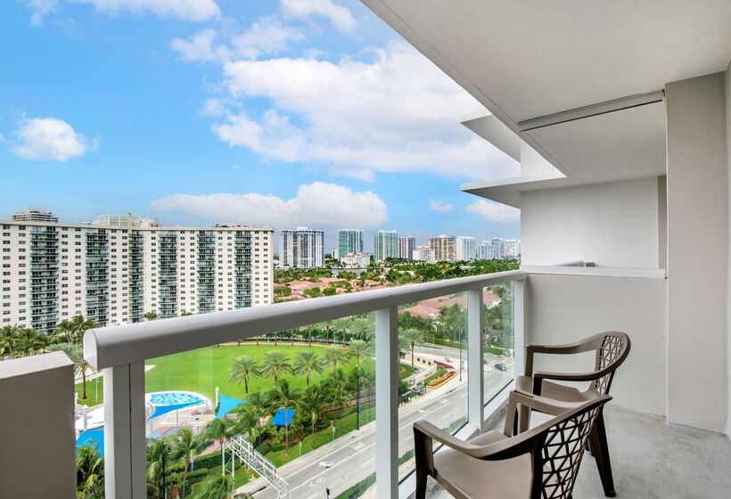 Ramada Plaza By Wyndham Marco Polo Beach Resort