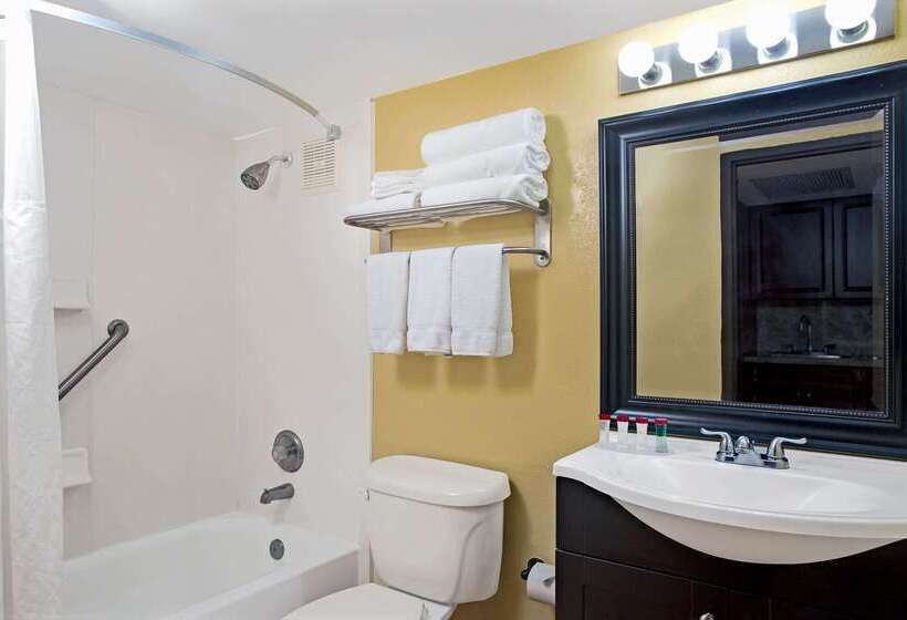 Ramada Plaza By Wyndham Marco Polo Beach Resort