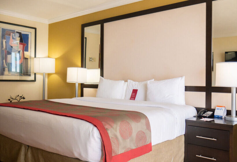 Ramada Plaza By Wyndham Marco Polo Beach Resort