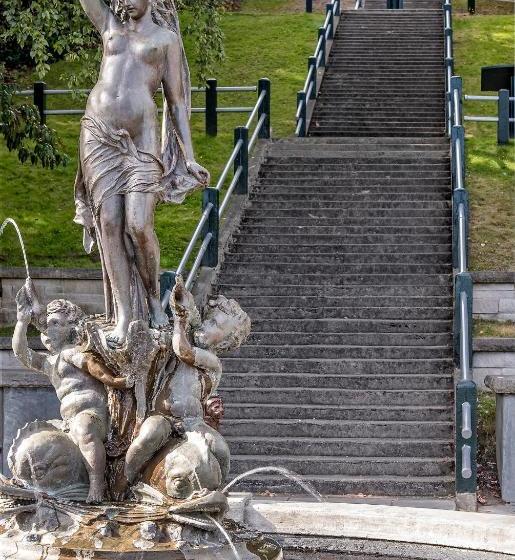 住宿加早餐  Ravenscroft Inn