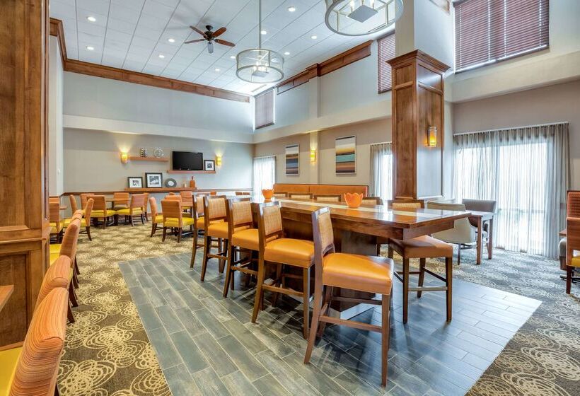 אתר נופש Hampton Inn Bostonnorwood