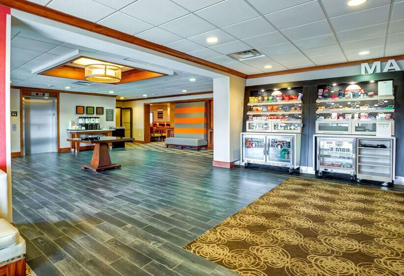 אתר נופש Hampton Inn Bostonnorwood