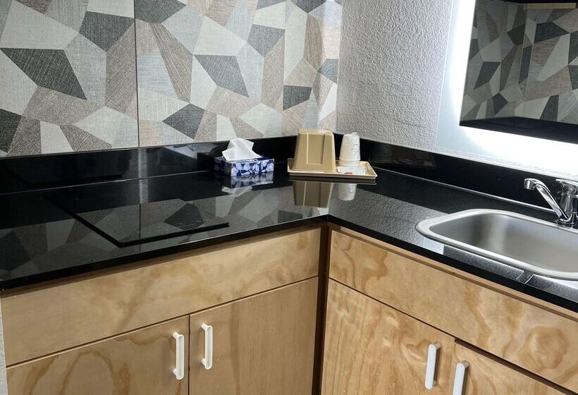 Surestay Hotel By Best Western Spring North Houston