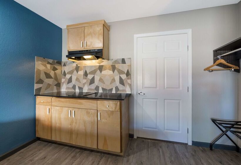 Surestay Hotel By Best Western Spring North Houston