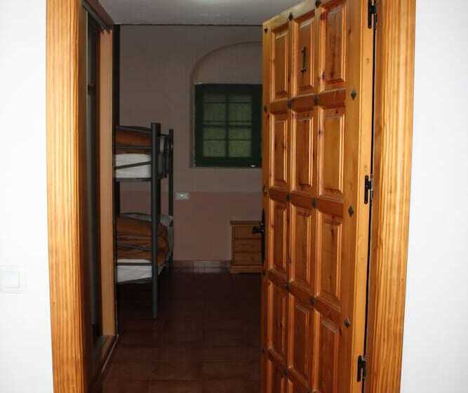 Albergue Camino De Santiago   Hostel