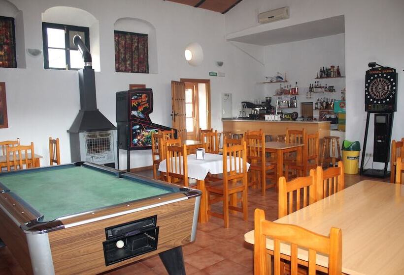 Albergue Camino De Santiago   Hostel