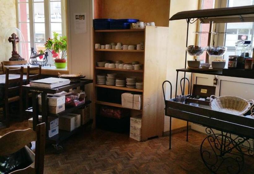 فندق صغير La Vieille Auberge