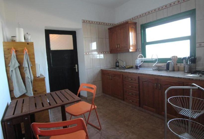 הוסטל Tenerife Climbing House