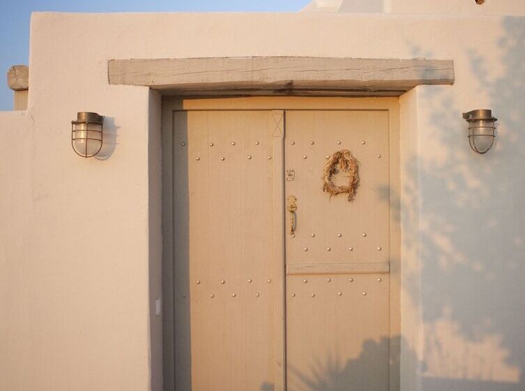 Art Villa Exogonia Santorini