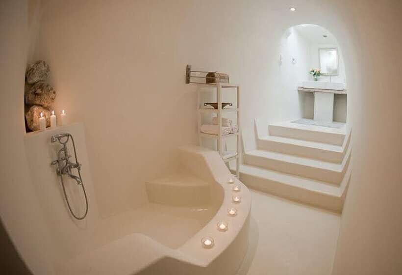 Art Villa Exogonia Santorini