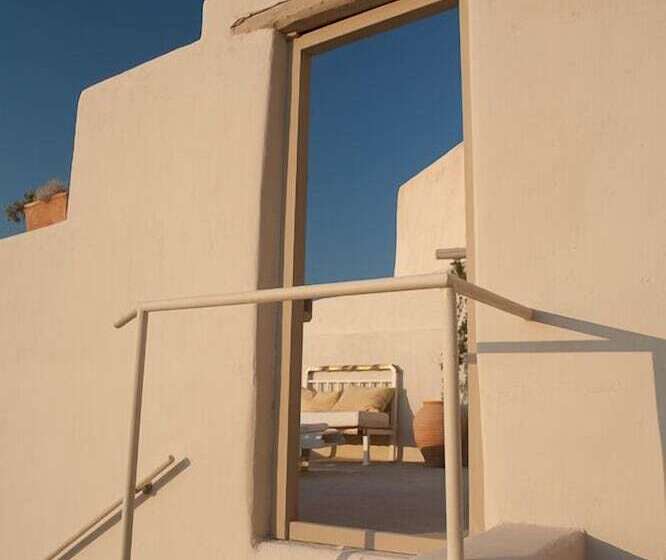 Art Villa Exogonia Santorini