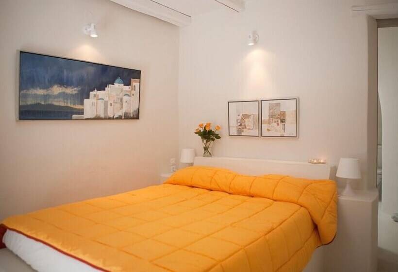 Art Villa Exogonia Santorini