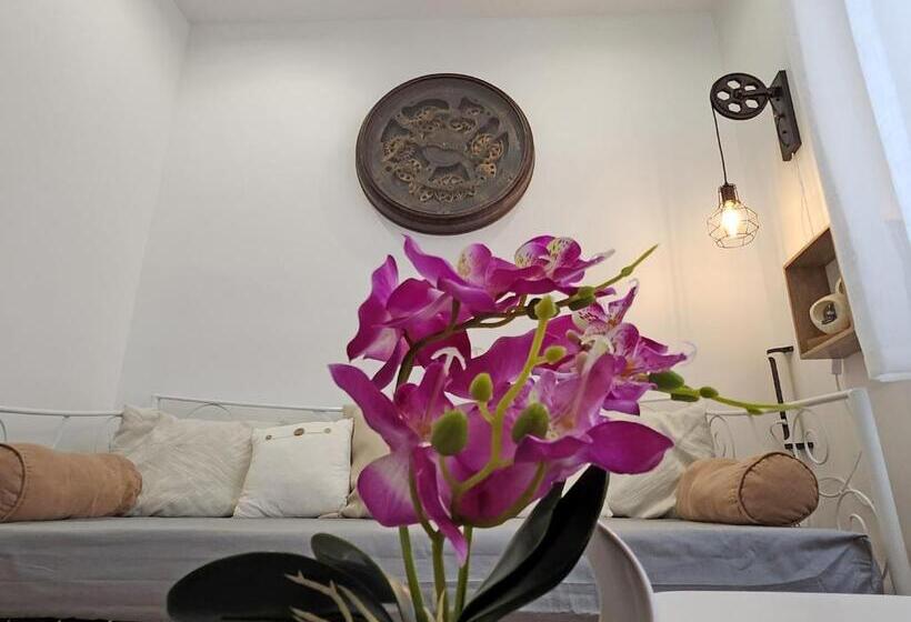 Bed and Breakfast Domaine à L Aise   Piscine Chauffée