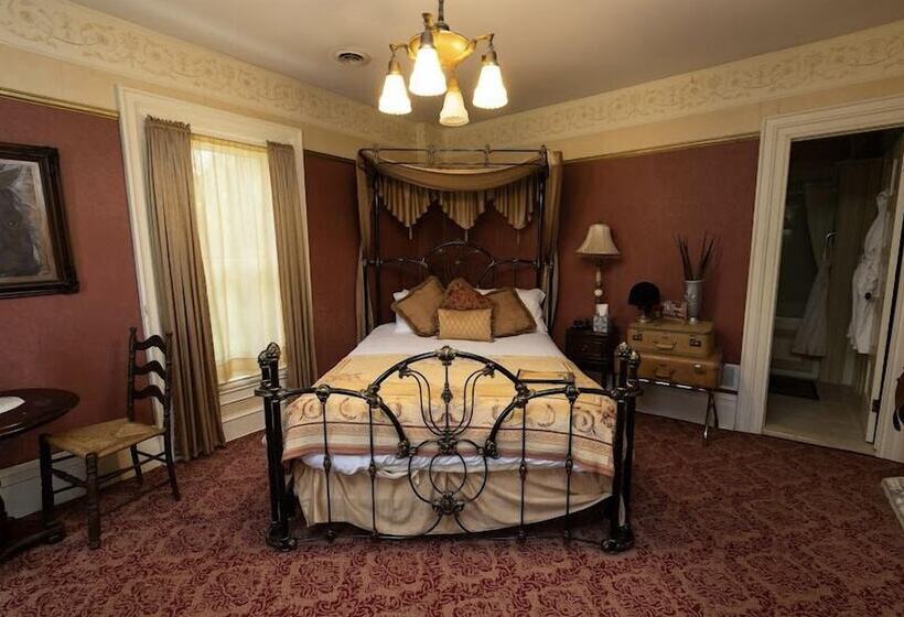 مبيت وإفطار Iron Amethyst Inn   Boutique